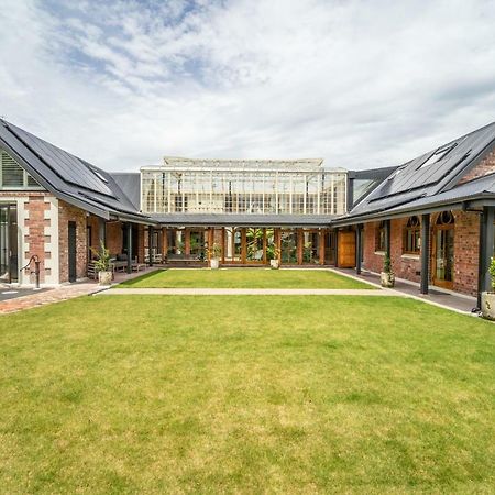 Britten Stables Studio Christchurch Exterior foto